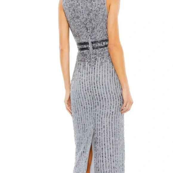Mac Duggal - NWT- SLEEVELESS HIGH NECK BEADED MIDI SHEATH DRESS - size 8 - Picture 2 of 4